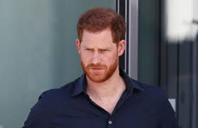 Prince harry is a 36 year old british royal. Prinz Harry Er Ist Ohne Meghan In London One News Page Video