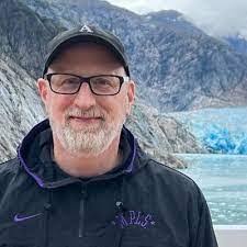 Tom Vanderford's Instagram, Twitter & Facebook