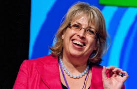 Dinah Bennett's Instagram, Twitter & Facebook