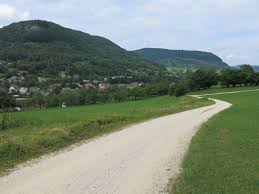 The building also contains a skittle alley, and the café filsblick is a pleasant place to linger. Wandern Auf Der Schwabischen Alb