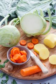 Kohlrabigemuse Mit Kartoffeln Und Mohren Emmikochteinfach Rezept Kohlrabi Gemuse Kohlrabi Vegetarische Mahlzeiten