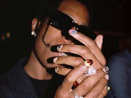 Nobody is prince or princess charming on the white horse. El Esmalte De Unas No Te Hace Menos Hombre Y Ya Lo Llevan Harry Styles A Ap Rocky Ansel Elgort Marc Jacobs Y Los Tipos Con Mas Estilo Del Mundo Gq Espana