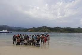 Kawasan wisata mande pesisir selatan_sumatera barat, termasuk rencana induk pengembangan pariwisata nasional (rippnas) untuk kawasan barat indonesia sumber. Menpar Paparkan Rencana Pengembangan Kawasan Wisata Mandeh
