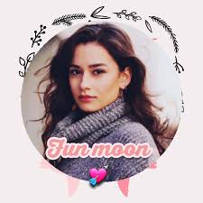 Pin By Full Moon القمر On صور البروفايل بنات هادئه كيوت Knitted Scarf Winter Hats Knitted