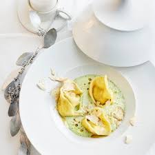 We did not find results for: Spinat Ricotta Tortellini Mit Paprika Frischkasesauce Und Brokkoli Rezept Essen Und Trinken