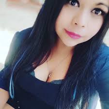 Pues y que andan buscando pareja, ella es mi amiga , está soltera , es bien  buena onda , chistosa, trae buen ambiente, le encanta la banda y tiene  hígado de acero