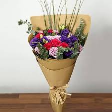 Fresh Flowers Bouquet And Gifts In 2020 Pink Rose Bouquet Fresh Flower Bouquets Flower Delivery