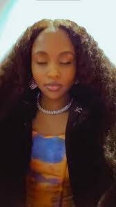 Mary Kelsay's Instagram, Twitter & Facebook