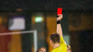 Eredivisie club, rkc waalwijk is een partner in het geef racisme de rode kaart project. Scheidsrechter Belaagd Na Rode Kaart Die Speler Moest Bij Me Weggehouden Worden Sportnieuws