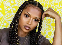 What i love about this hairstyle for black girls is the gold band and the curls. 25 Fulani Tribal Braids Every Lady Must Try In 2021
