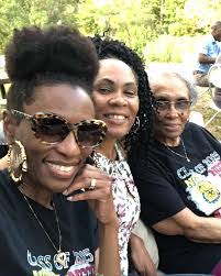 Michelle Blaze's Instagram, Twitter & Facebook