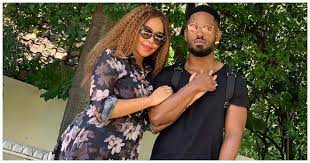 However, after he got a good financial upgrade he settled her nicely. Prince Kaybee Gushes Over Girlfriend Brown Mbombo Okmzansi