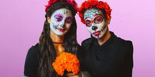 Guide détaillé pour avoir un super makeup pour halloween il ne reste que quelques semaines avant halloween, donc il est grand. Maquillage Halloween 20 Modeles Vus Sur Pinterest A Copier Chez Soi Cosmopolitan Fr