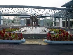 Maybe you would like to learn more about one of these? Nilai 3 Street Mall Central Fountain Ingress Portal