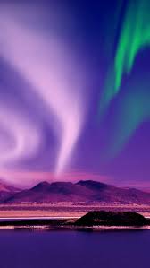 Aurora Borealis Beautiful View Iphone Wallpaper In 2020 Iphone Wallpaper Iphone Wallpaper Images Beautiful Views
