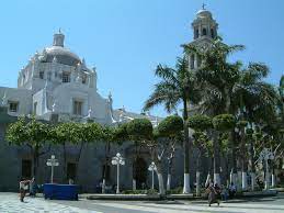 beɾaˈkɾus (listen)), formally veracruz de ignacio de la llave (american spanish: Experience Veracruz Mexperience