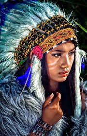 Es handelt sich also nicht um ein volk, sondern um viele völker. Inspierende Und Aktuelle Bilder Fur Indianer Gesichtsbemalung Indianerfrauen Native American Bilder Indianer