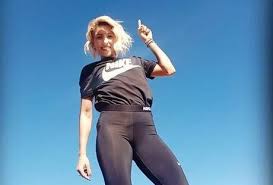 Εθνικο και καποδιστριακο πανεπιστημιο αθηνων (γνσ. H Mama Ths Boylas Papaxrhstoy Me Ayto To Alma Karfwnei Se Mpasketa Marie Claire O Ti Exei Shmasia Gia Tis Gynaikes