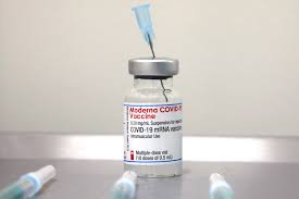 The initial course consists of two doses. Philippines Signs Initial Deal With Moderna For Covid Vaccines Bloomberg