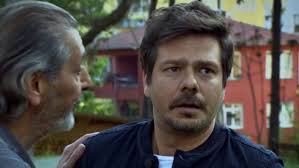 Arka sokaklar isimli türk drama televizyon dizisinde yer alan tüm hayalî karakterler. Arka Sokaklar Oyunculari Degisiyor