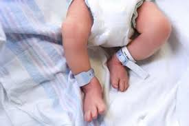 Meconium ini memenuhi keseluruhan usus bayi sebelum dilhirkan. Apakah Warna Hijau Najis Dalam Dewasa Bayi Dan Pada Bayi
