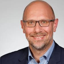 Daniel Scholle's Instagram, Twitter & Facebook