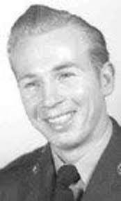 Robert Doss's Instagram, Twitter & Facebook