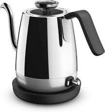 This kitchenaid electric kettle is simple to use and it efficiently boils up to 1.25 litres of water in just minutes. Kitchenaid Kek1222bm 1 25 L Electric Kettle In Black Matte Topchoice Electronics