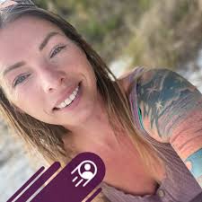 Let's see the dark grey tacos with blue wheels!