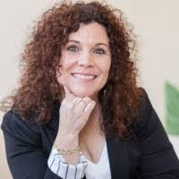 Rebecca Cantley's Instagram, Twitter & Facebook