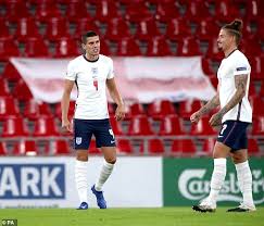 The official facebook page of kalvin phillips, leeds united and england footballer. Conor Coady Impressed On Debut While Kalvin Phillips Showed Glimpses Of Promise For England Aktuelle Boulevard Nachrichten Und Fotogalerien Zu Stars Sternchen