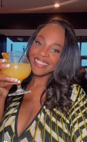 💋🎤 KARAOKE WEEKEND @ CENTRAL SHORE 🎤💋 Because your shower concerts  deserve an audience 😏 🔥 FRIDAY 🔥 🎤 Karaoke 9PM–2AM w/ KJ JULZ GAT (aka  your new hype man) 🍻 Happy