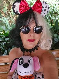 Disney bounding at pirate bar tonight