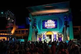 Tips For New Year S Eve At Disney World Disney Tourist Blog