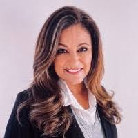 Aileen Meraz's Instagram, Twitter & Facebook