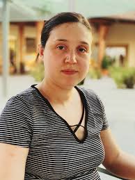 Hi my name is Chloe i'm 25. I'm completely blind from Belfast and I'm  looking for a female to go out with message me if any of you are from  Belfast ￼￼