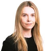 Caroline Connaughton's Instagram, Twitter & Facebook