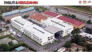 Kami juga menyediakan prasarana yang terbaik demi meningkatkan kualiti pembelajaran dan pengajaran kepada semua pelajar kami seiring dengan keperluan dan kehendak pasaran. Laman Web Rasmi Kptm Batu Pahat