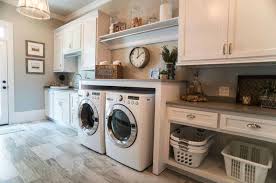 Typically, a laundry room isn't a place where you want to spend much time. 30 Unbelievably Inspiring Farmhouse Style Laundry Room Ideas