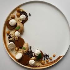 Meringue Dessert Presentation Dessert Presentation Meringue Desserts Food Plating