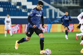 According to a report by sky sports. Mercato Atalanta Romero Trop Cher Pour Manchester United