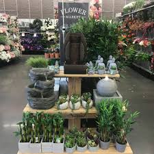 This is one craft after the minions that children would love to make. Michaels Crafts Visit Greater St Cloud