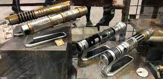 Galaxy's edge goes a step further and actually lets patrons craft their own the end result is a unique lightsaber unlike any other. Star Wars Galaxys Edge Custom Lightsabers And Den Of Antiquities Revealed Film