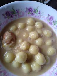 500 gr beras ketan, 250 ml santan agak encer, sejumput garam, 1 buah durian, 1 ltr santan, 1 lembar daun pandan wangi, sesuai selera gula merah/ gula putih. Resipi Viral Ikut Cara Langkah Demi Langkah Pengat Bebola Durian Pasti Menjadi