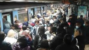 Horário de funcionamento do metro: Covid 19 Este E O Metro De Lisboa Na Pior Fase Da Pandemia