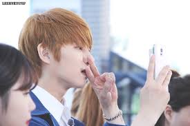 Kyra Lim (@YouWayar)