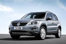 Nosotros probamos la de 140 cv en combinación con una caja manual de seis velocidades y la. Volkswagen Tiguan 2007 2011 Used Car Review Car Review Rac Drive