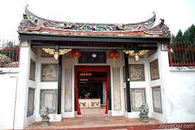 Antaranya ialah puteri wang zhaojun, daripada dinasti han. Princess Hang Li Poh S Well Princess Hang Li Poh S Well