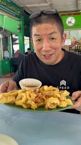 Part 1 of Restoran Ana Ikan Bakar Petai in Kuantan , Pahang, picking up  fresh seafood and enjoying the Sotong Goreng Tepung, and Stingray Ikan  Bakar with Petai. #Foodie #MalaysianFood #Seafood ...