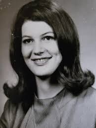 Maxine Baxter's Instagram, Twitter & Facebook